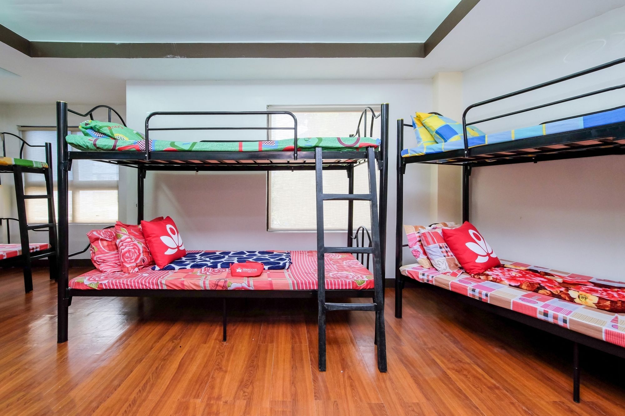 Zen Hostel Quirino Ave. Malate Manila Esterno foto