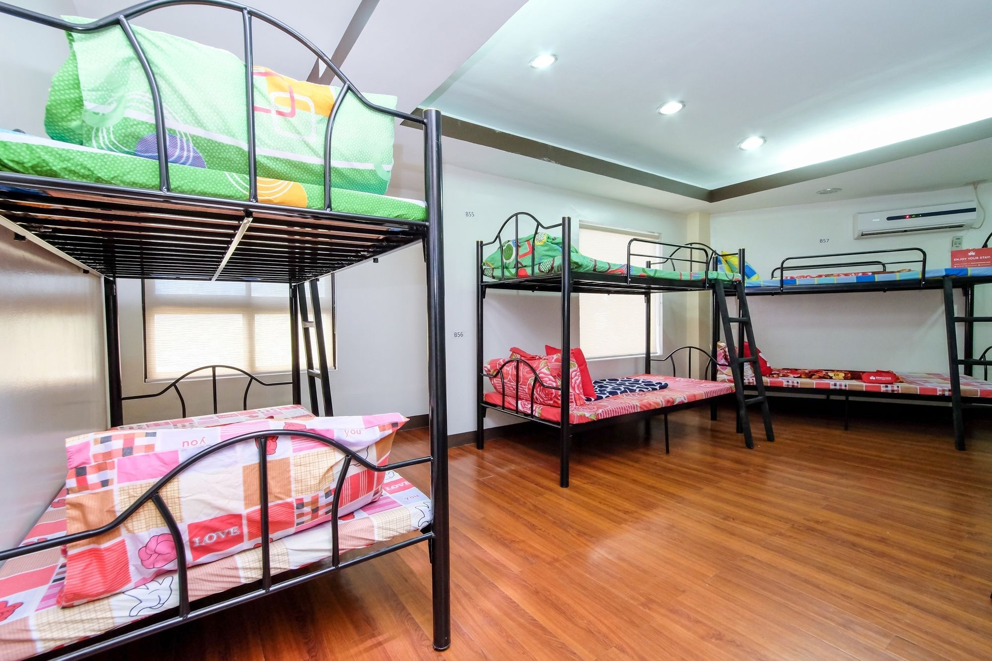 Zen Hostel Quirino Ave. Malate Manila Esterno foto