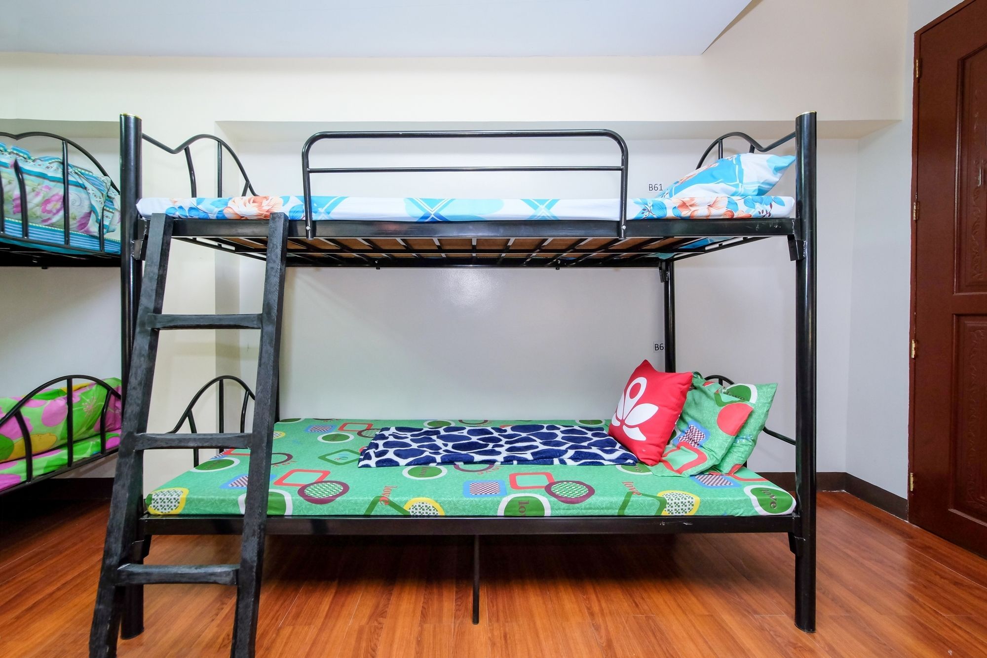 Zen Hostel Quirino Ave. Malate Manila Esterno foto